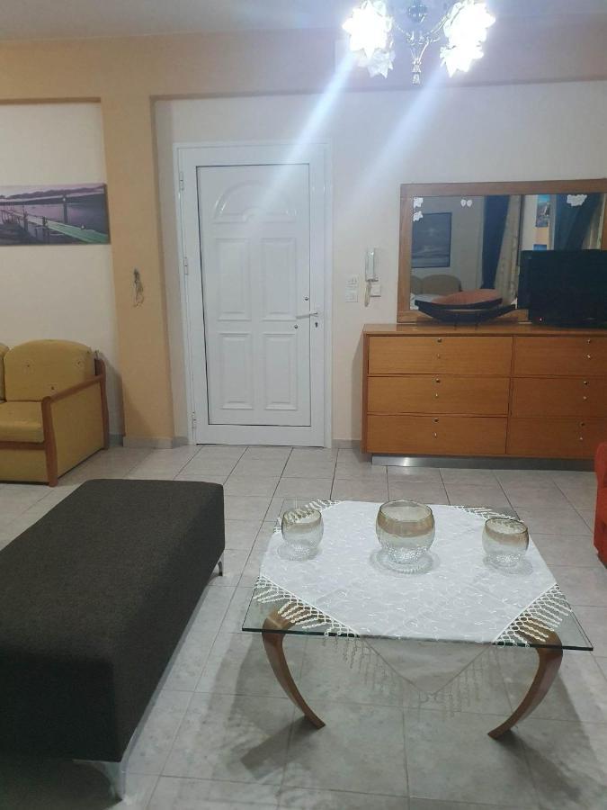 Elle Apartment By Alp Hospitality Services Nea Kallikrateia Kültér fotó