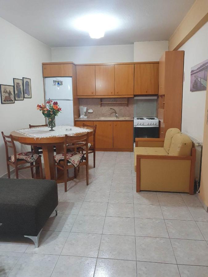 Elle Apartment By Alp Hospitality Services Nea Kallikrateia Kültér fotó
