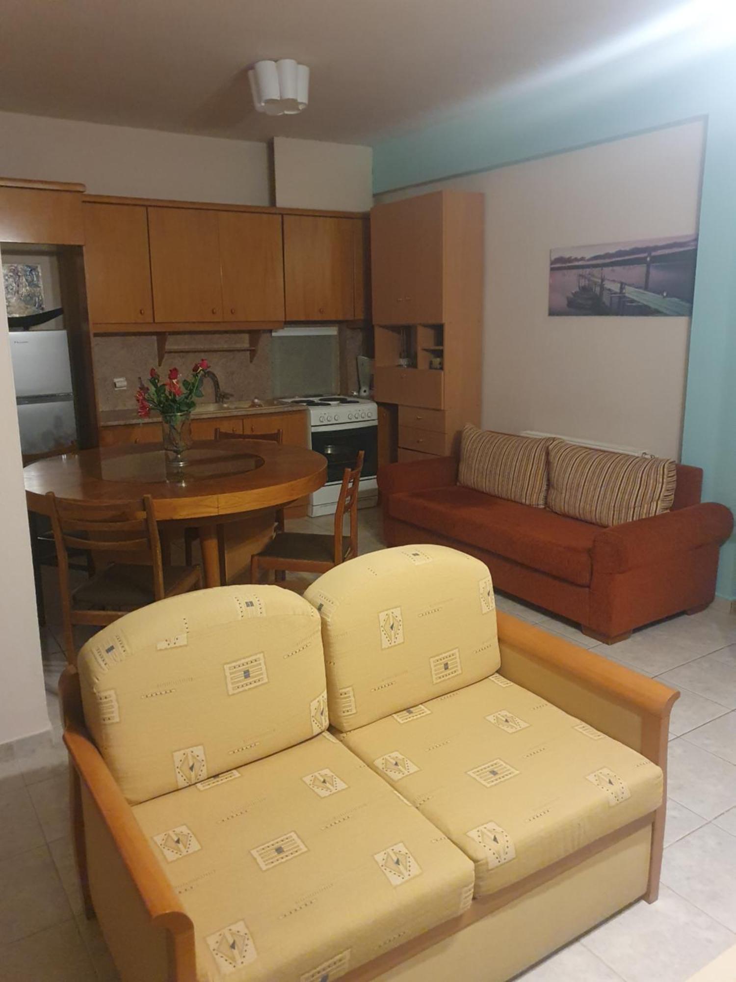 Elle Apartment By Alp Hospitality Services Nea Kallikrateia Kültér fotó